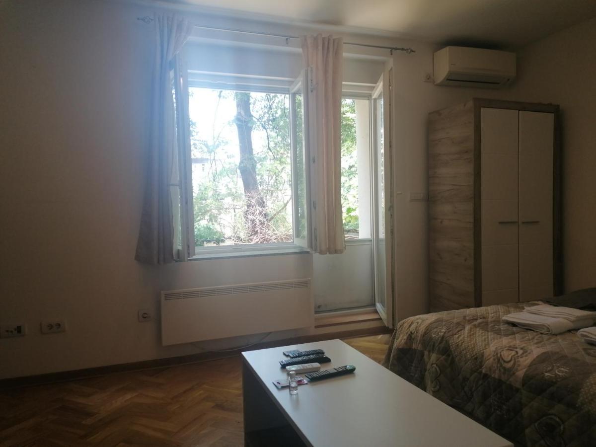 Natasa Apartamento Belgrado Exterior foto