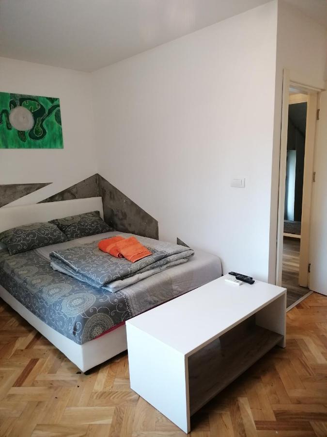 Natasa Apartamento Belgrado Exterior foto